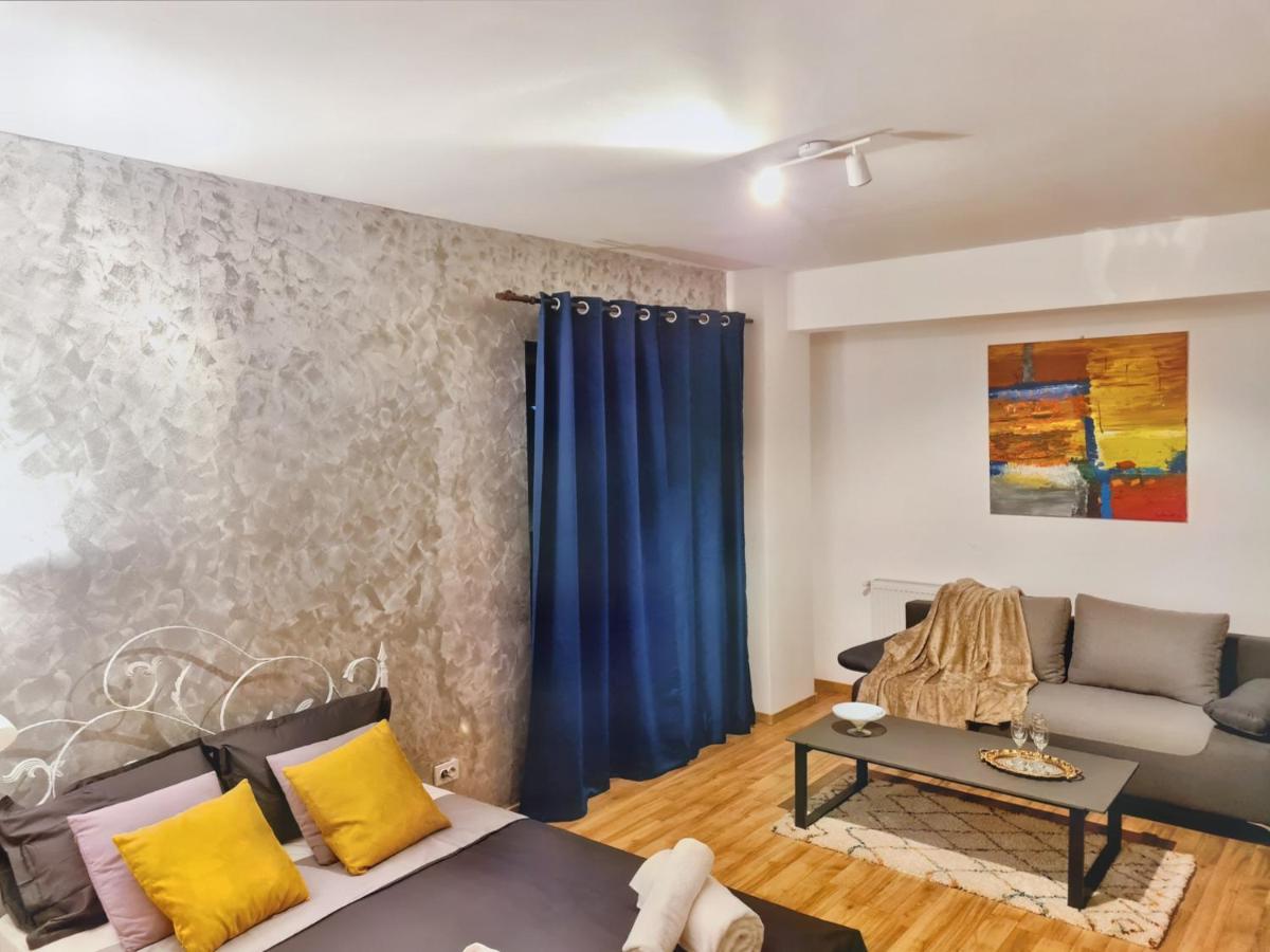 Ultracentral 5* Boutique Hotel Style Apartment. Brand New. 2 Rooms. Spacious. Free Parking Cluj-Napoca Exterior foto